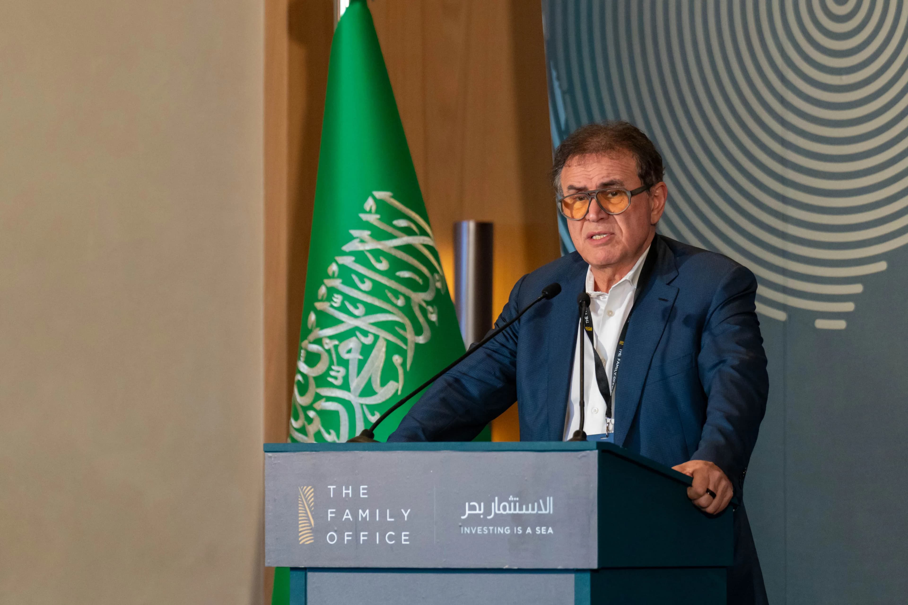 نوريال روبيني حول التوقعات العالمية